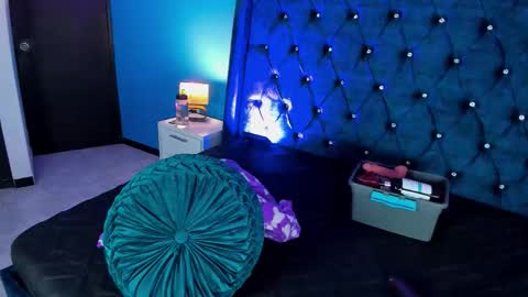 Issa online show from January 6, 9:29 pm