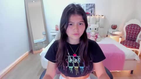 Issa  online show from November 6, 7:20 pm