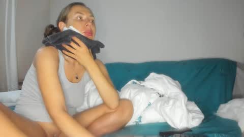 Snapshot of issabelle_69 chatting on September 11, 5:41 am Issabelle online show from September 11, 5:41 am