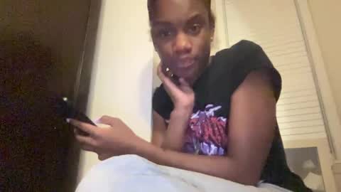 Snapshot of its5iveam chatting on January 14, 2:40 am 5ive AM online show from January 14, 2:40 am