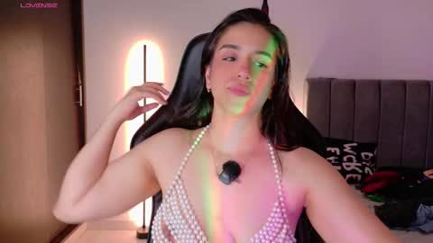 K A R I online show from December 22, 12:47 am