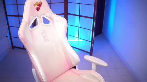   online show from November 16, 3:30 am