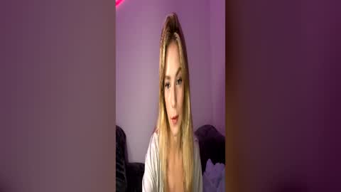 Danielle Rose online show from June 12, 2:19 am