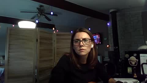 Snapshot of itsmesophie_x chatting on October 8, 5:39 pm ItsMeSophie X online show from October 8, 5:39 pm