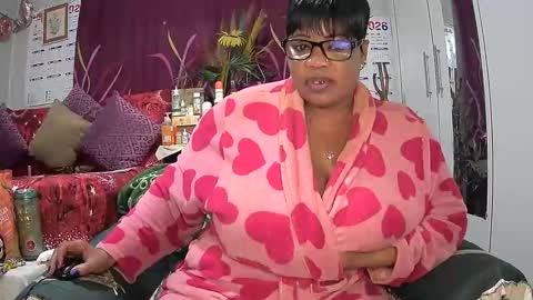 itumeleng74 online show from December 22, 8:56 pm