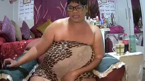 itumeleng74 online show from January 11, 7:19 pm