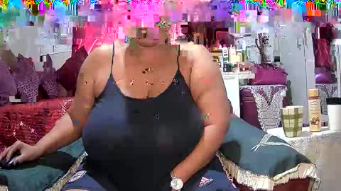 itumeleng74 online show from May 24, 10:58 am