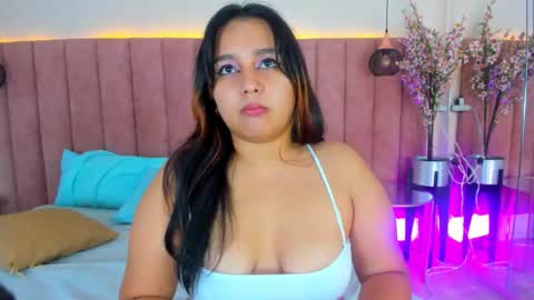 Snapshot of ivannaavega chatting on October 23, 5:02 am Ivanna online show from October 23, 5:02 am