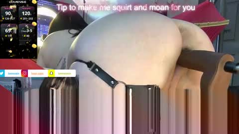 Snapshot of ivenvain chatting on March 10, 5:39 pm ivenvain online show from March 10, 5:39 pm