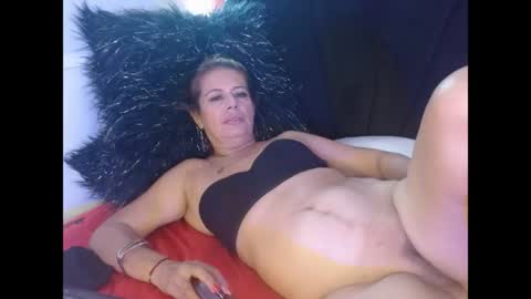 ivory_mistress online show from May 8, 4:54 pm