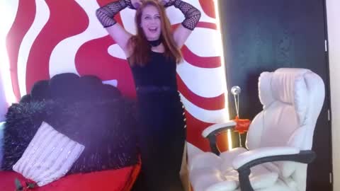 ivory_mistress online show from May 16, 2:16 pm