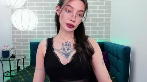Ivy online show from May 27, 1:57 am