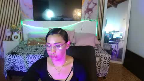ivyshine7 online show from May 27, 1:57 am
