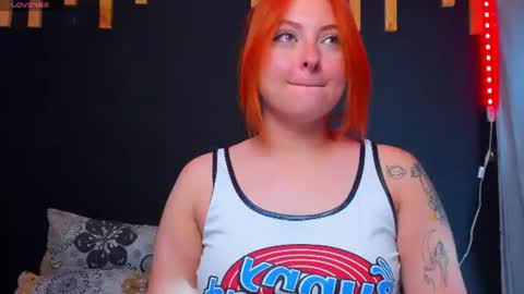 hot izys online show from June 19, 6:06 am