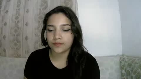 izzy_32 online show from February 10, 6:38 am