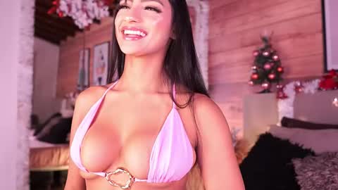 izzywild1 online show from December 16, 11:38 am