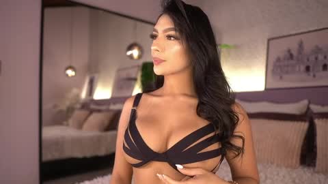 izzywild1 online show from April 4, 11:20 am