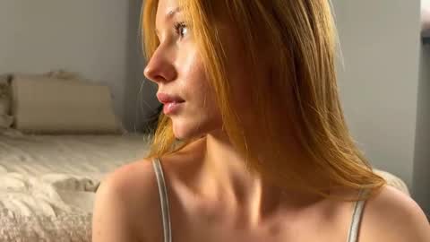 Snapshot of jacques_season chatting on October 12, 10:34 pm Jacques  Emily  online show from October 12, 10:34 pm