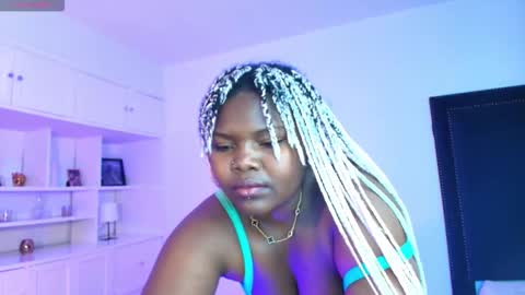 Melani  online show from January 15, 1:39 pm