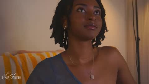 Jada online show from March 13, 9:05 pm