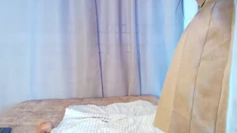  Jade Brunete  online show from November 2, 9:29 pm