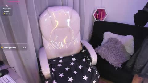 jade_connor online show from March 7, 9:33 pm
