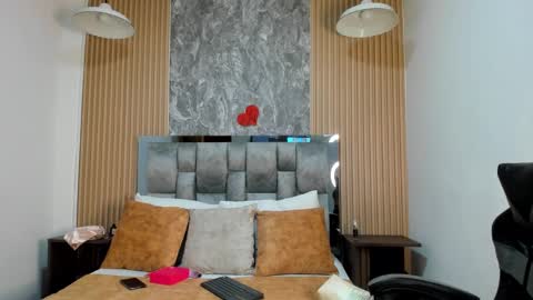 Jade  online show from September 26, 7:22 pm