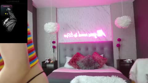 JADE online show from February 1, 8:47 pm