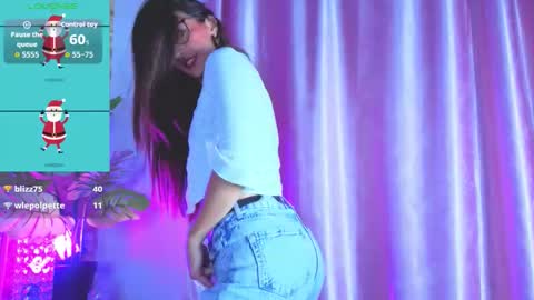 jade white  online show from December 20, 1:59 pm