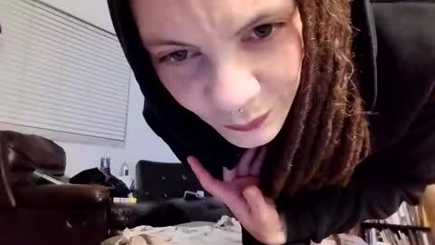 jader0se online show from January 12, 8:08 am