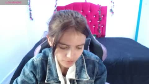 jaide412638 online show from June 1, 9:27 pm