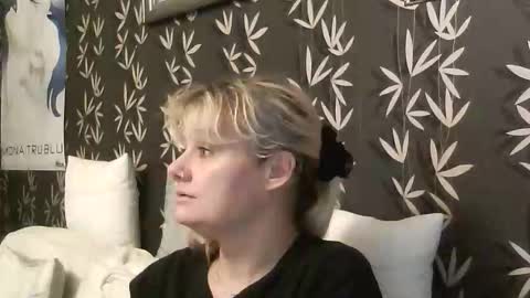 JAKKI LOUISE pornstar online show from November 10, 6:25 pm