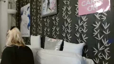 JAKKI LOUISE pornstar online show from November 23, 5:36 pm