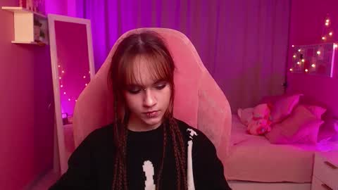 jamie_chung online show from March 27, 3:30 am