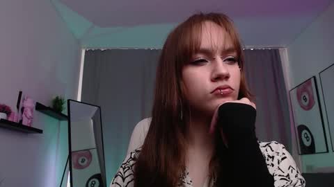 jamie_chung online show from March 26, 3:19 am