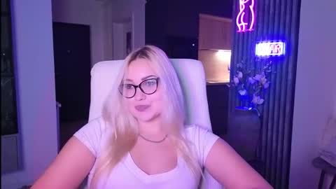 Jane online show from November 6, 9:10 pm