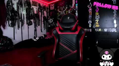      online show from October 11, 12:15 am