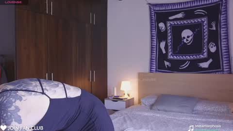   jmaybe e online show from January 9, 2:40 pm