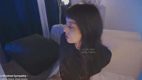   jmaybe e online show from April 10, 3:51 pm