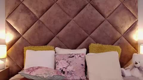 jaquelinemerlot online show from September 15, 6:21 am