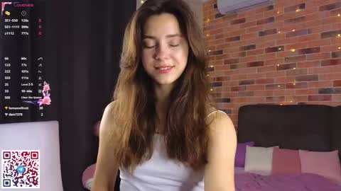 Snapshot of jasmindoroti chatting on October 10, 7:02 am Chloe online show from October 10, 7:02 am