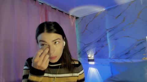 Jas online show from January 20, 1:53 pm