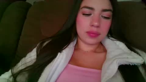 Jas online show from December 15, 9:53 pm