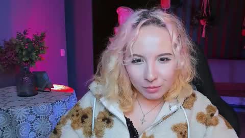 Snapshot of jasminemilko chatting on February 23, 3:12 pm Jasmine online show from February 23, 3:12 pm