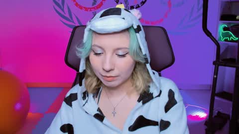 Snapshot of jasminemilko chatting on January 4, 5:05 am Jasmine online show from January 4, 5:05 am