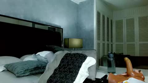 Jazmin online show from December 21, 12:04 am