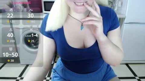 jassyjassypaw online show from April 15, 4:35 am