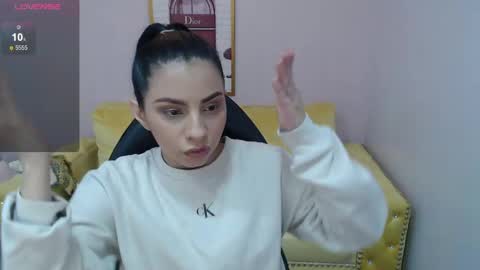 Jazmin online show from June 1, 1:13 pm