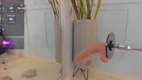 Jasmine  online show from November 23, 8:32 pm