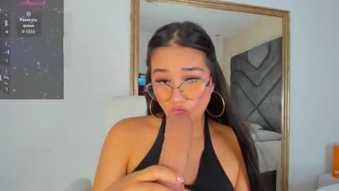 Jasmine  online show from February 20, 7:26 pm